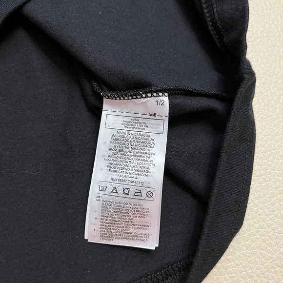 NWT - Adidas NHL Detroit Red Wings Fans’ T Shirt - Men M/ Women L - Picture 7 of 8